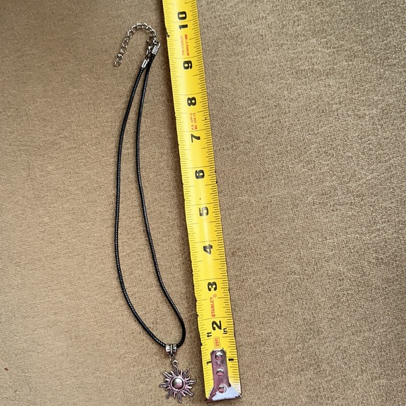 Black cord choker with sun charm - Picture 7 of 9